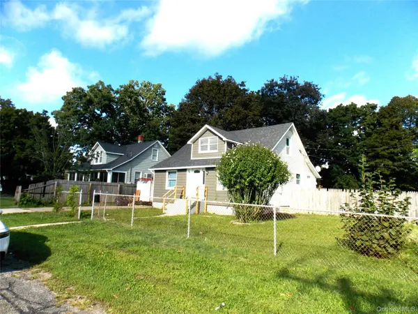 173 Ferndale BLVD, Islip, NY 11751