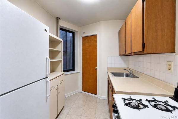 153 West 106th Street #3B, New York (manhattan), NY 10025