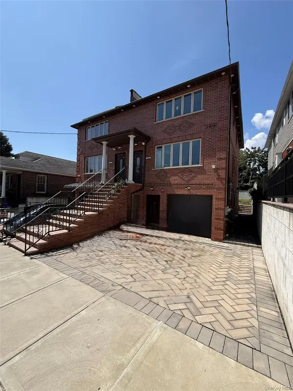 9-24 129th ST, College Point, NY 11356