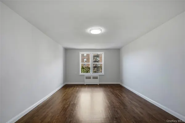 74-45 Yellowstone BLVD #4G, Rego Park, NY 11374