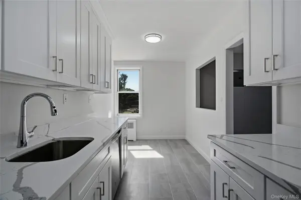 74-45 Yellowstone BLVD #4G, Rego Park, NY 11374