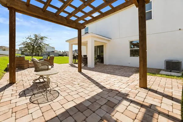 7104 DILLY LAKE AVE, Groveland, FL 34736