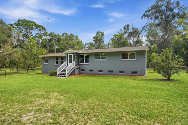 752 N STATE ROAD 21, Melrose, FL 32666