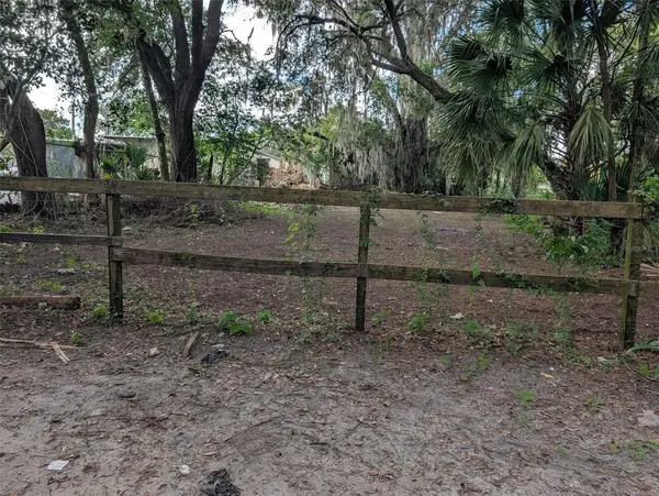 1028 NE 1ST ST, Gainesville, FL 32601