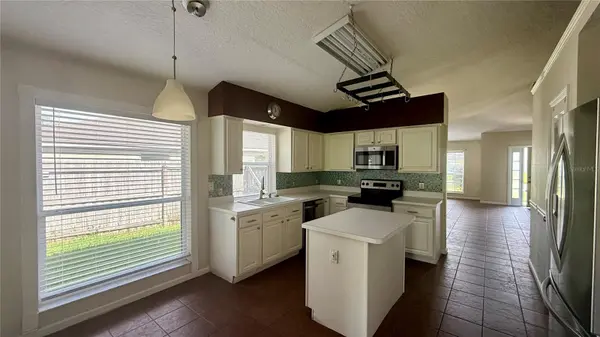 3227 HERONS POINT CIR, Kissimmee, FL 34741