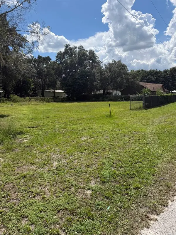 38438 JUSTIN AVE, Zephyrhills, FL 33542