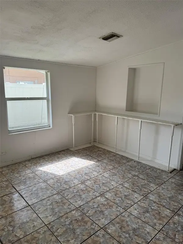 3033 KAREN AVE, Largo, FL 33774