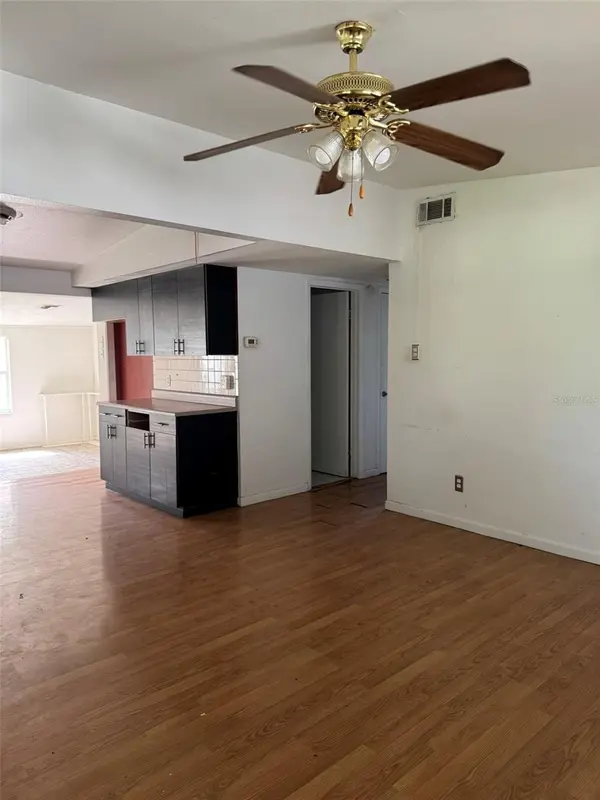 3033 KAREN AVE, Largo, FL 33774