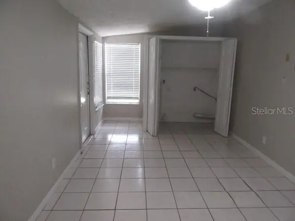 4923 CRESTHILL DR, Tampa, FL 33615