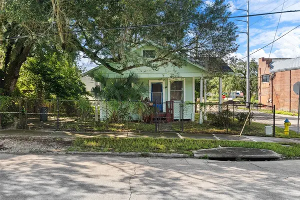 915 E SITKA ST, Tampa, FL 33604