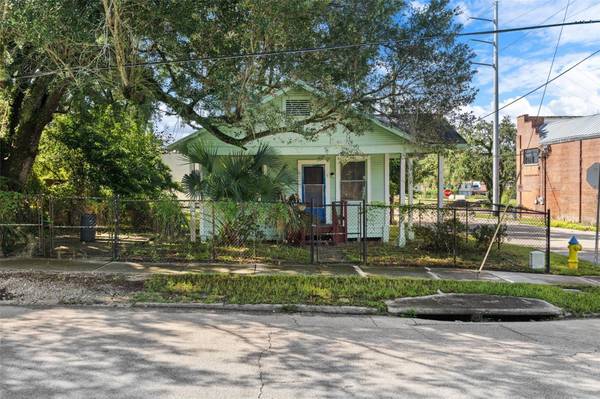 915 E SITKA ST, Tampa, FL 33604