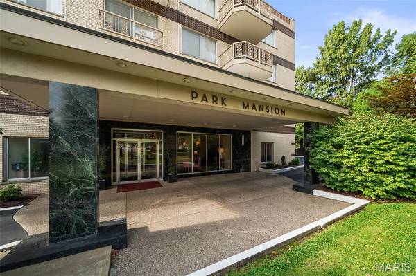 6415 Jamieson AVE #204, St Louis, MO 63109