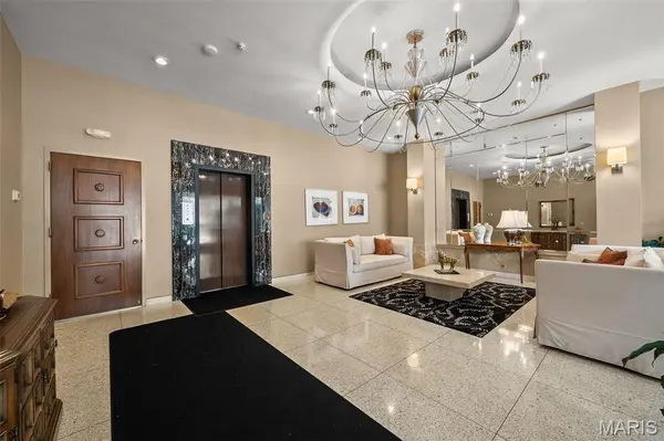 6415 Jamieson AVE #204, St Louis, MO 63109
