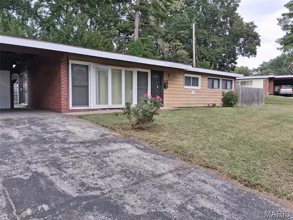 8337 Graybirch DR, Berkeley, MO 63134