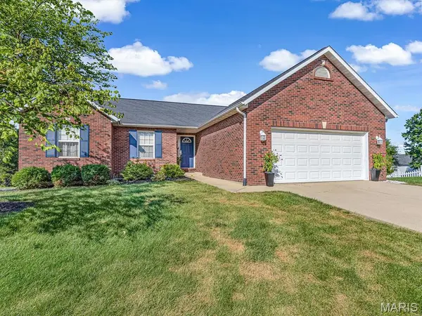 1307 Rachael LN, Waterloo, IL 62298