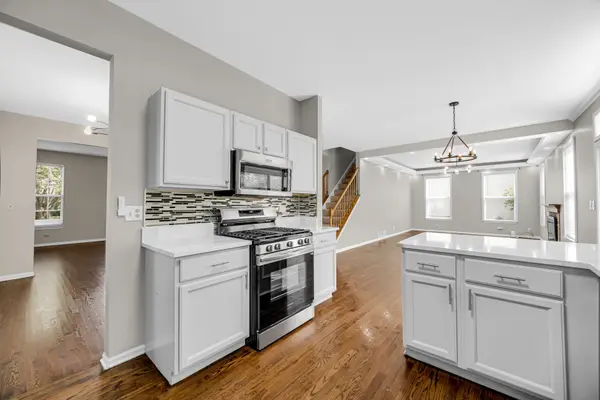 1421 Richmond LN, Algonquin, IL 60102