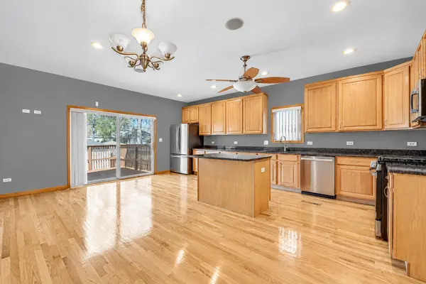 7940 S Wentworth AVE, Chicago, IL 60620