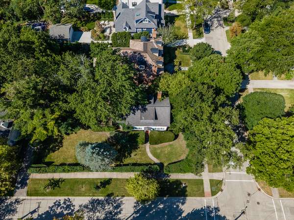 590 Willow RD, Winnetka, IL 60093