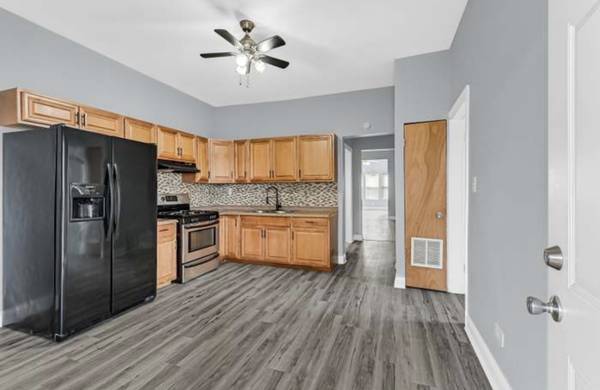 7349 S Evans AVE #2, Chicago, IL 60619