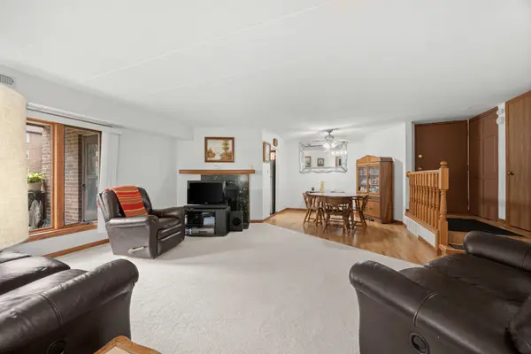 6413 Oak Forest AVE #1S, Tinley Park, IL 60477