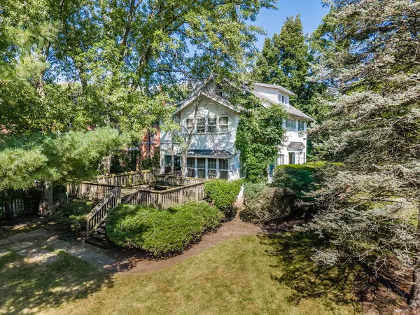 590 Willow RD, Winnetka, IL 60093