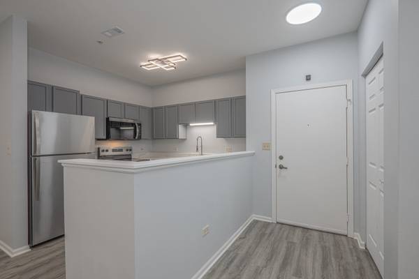 801 N Mclean BLVD #146, Elgin, IL 60123