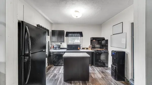 404 Maple AVE, La Porte, IN 46350