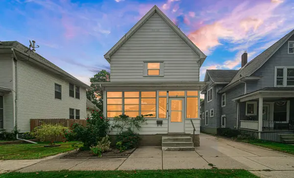 404 Maple AVE, La Porte, IN 46350