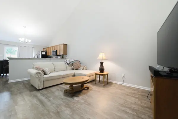 1002 N Colfax ST, Griffith, IN 46319