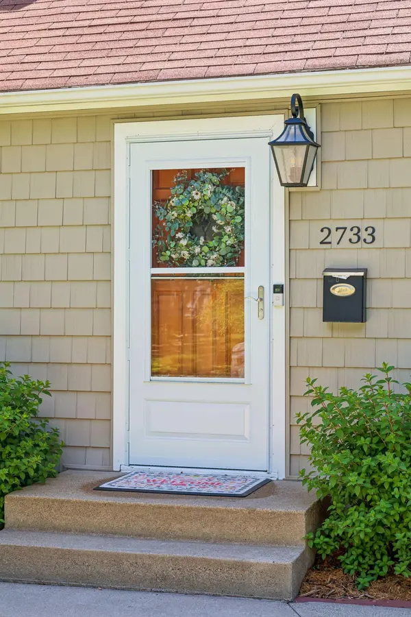 2733 Georgia AVE S, Saint Louis Park, MN 55426