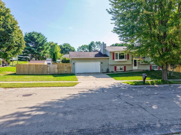 5520 23rd AVE NW, Rochester, MN 55901