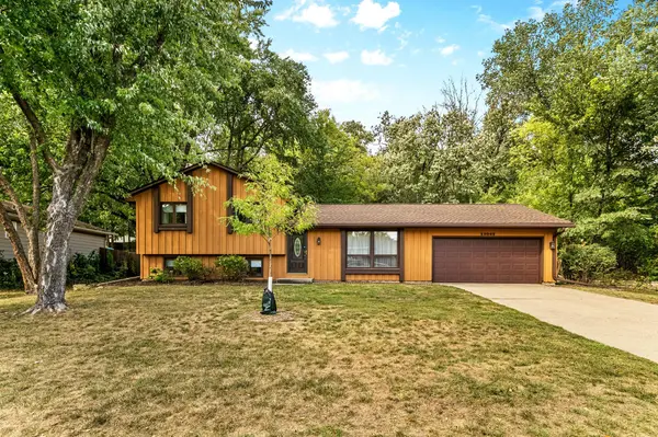 13045 Eveleth AVE, Apple Valley, MN 55124