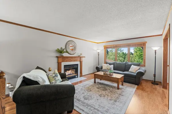 25870 Skyline CIR, Elko New Market, MN 55020