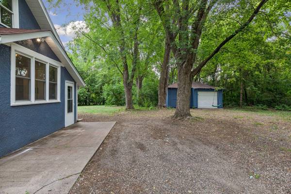 7217 63rd AVE N, Brooklyn Park, MN 55428
