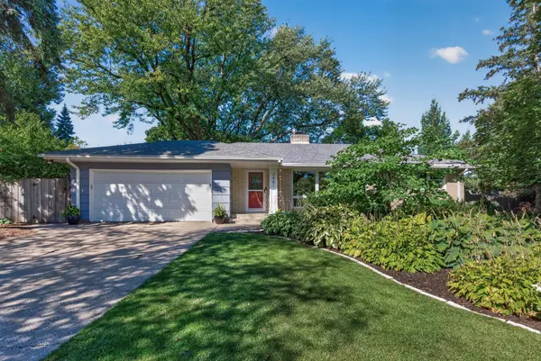 2451 Sheldon ST, Roseville, MN 55113