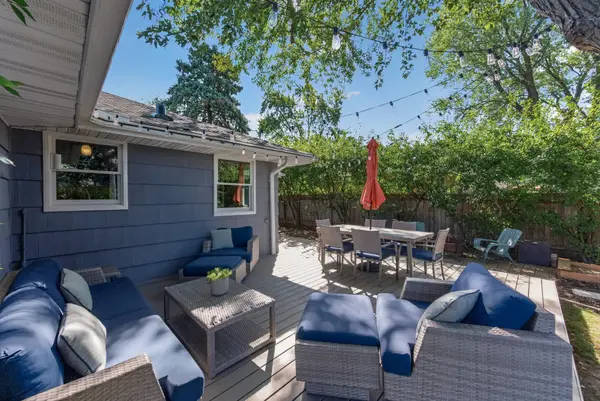 2451 Sheldon ST, Roseville, MN 55113