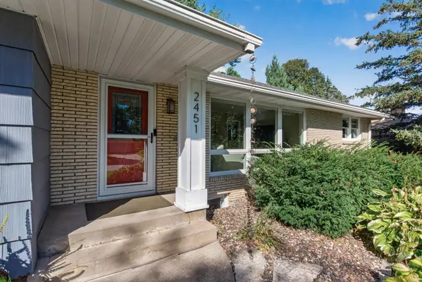 2451 Sheldon ST, Roseville, MN 55113
