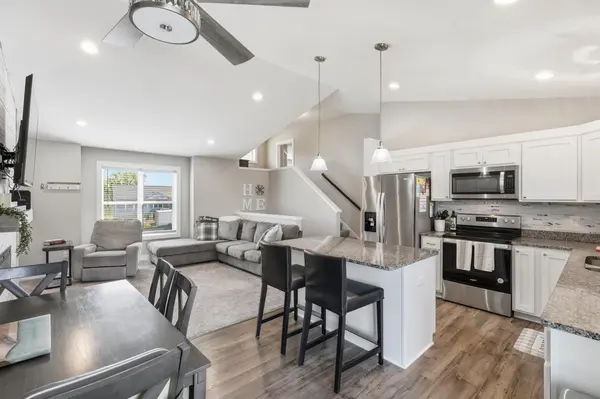 2060 Pleasant DR, Prescott, WI 54021