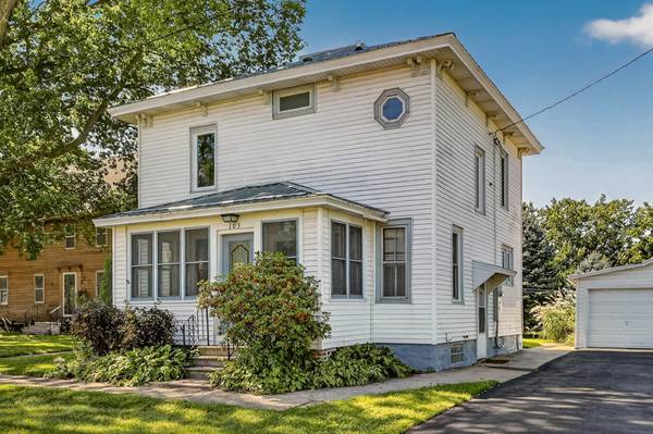 103 Harrison AVE NE, Racine, MN 55967