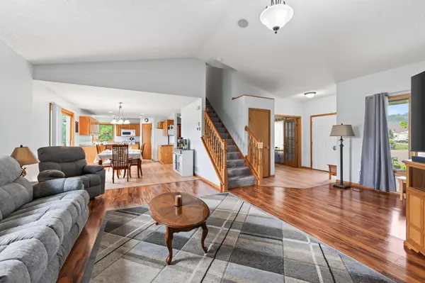 19408 Albany CT NW, Elk River, MN 55330
