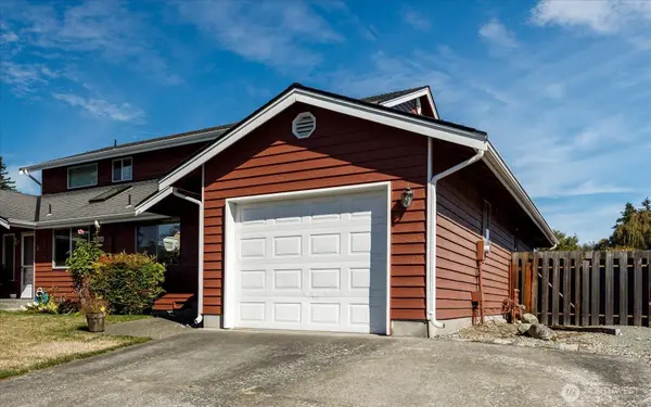 280 Nunan LOOP #2, Oak Harbor, WA 98277
