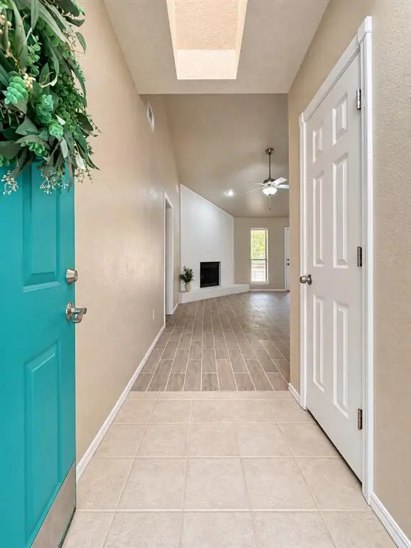 420 Crest PL, Norman, OK 73071