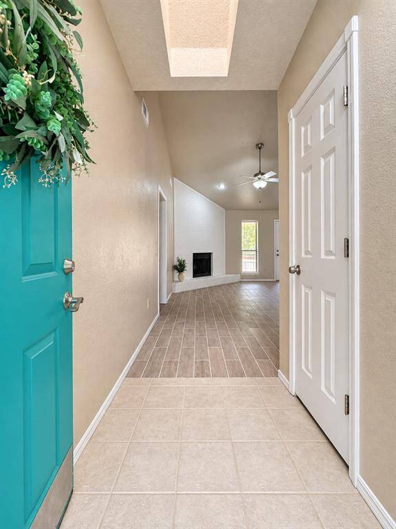 420 Crest PL, Norman, OK 73071