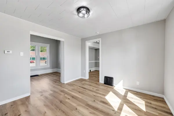 325 N MAIN ST, Fond Du Lac, WI 54935