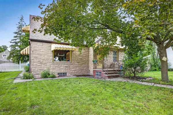 420 KLEIN ST, Kaukauna, WI 54130