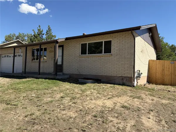 14852 Pensacola PL, Denver, CO 80239