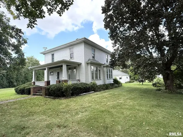 215 S EAST ST, Kirkwood, IL 61447