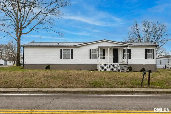 101 E Knauer ST, Ava, IL 62907