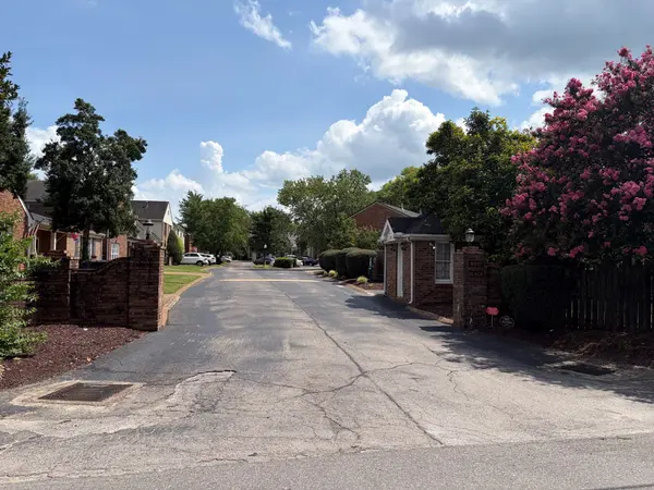 1129 W Main St #27, Franklin, TN 37064