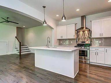 2423B Batavia St, Nashville, TN 37208